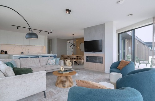 Breskens Apartment | Pharos Penthouse Sky