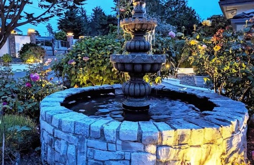 Brookings Apartment | Phenomenal Views! Private & Sparkling Clean!