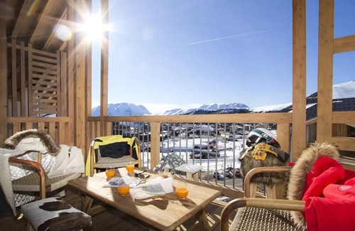 Bergers Apartment | PHOB41 Magnificent top floor apartment, very spacious and bright, at the foot of the slopes.