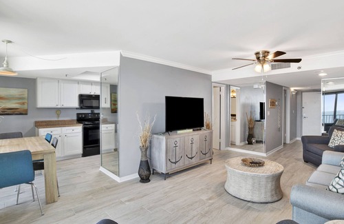 Orange Beach Condo | Phoenix I #1066 - Beautiful Gulf Views in a Cozy Unit!