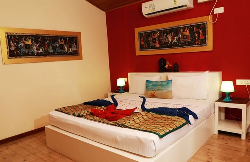 Poovar Hotel | Phoenix Island Resort