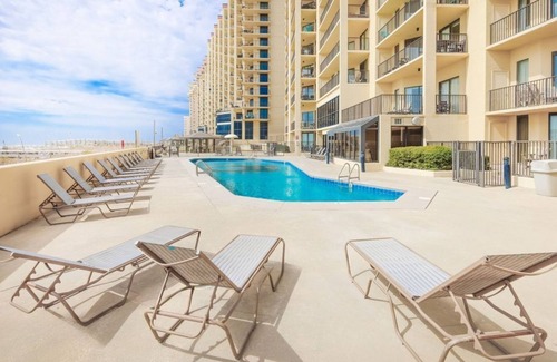 Orange Beach Condo | Phoenix IV 4073 Phoenix IV 4073 | A Stunning Beachfront Condo