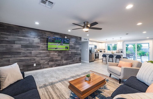Paradise Valley Village House | Phoenix's Best Fun Family Home w/Heated Pool