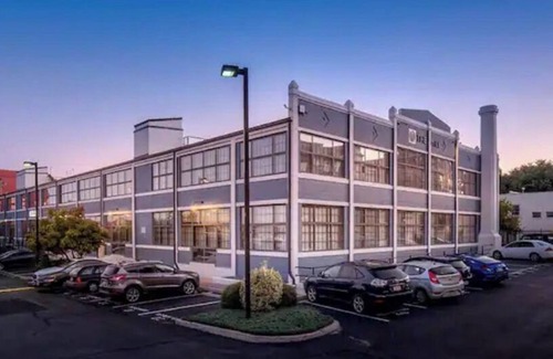 North Chesterfield Apartment | Photo Studio/loft apartment