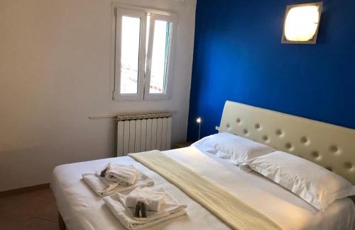 Santo Spirito Apartment | Piaggione Apt, Case Galante Apartments in Florence