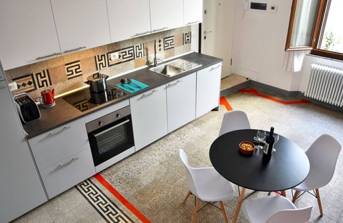 Colle di Val d'Elsa Apartment | - Piazza Arnolfo 1932-