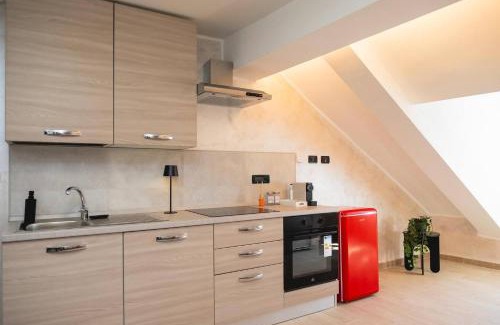 Historic Centre Apartment | Piazza Vittorio Central Suite