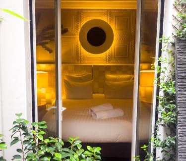 Saint-Victor Apartment | Pic de Nôtre Dame, Charming Suites Paris