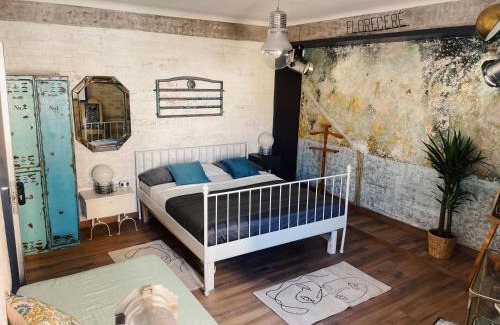 Lagunillas Apartment | Picasso Loft Centrum