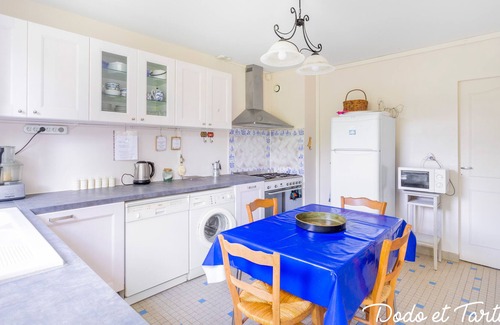 La Chapelle-Montabourlet House | Picturesque 5 bedroom house with pool - Dodo et Tartine