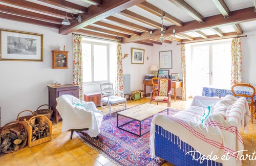 La Chapelle-Montabourlet House | Picturesque 5 bedroom house with pool - Dodo et Tartine