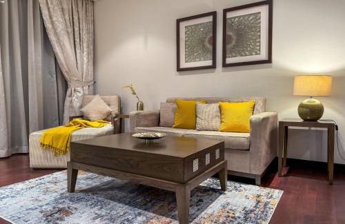 Palm Jumeirah Apartment | Picture-Perfect 2BR apartment with Burj View