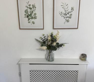 Yarm House | Picturesque Riverside luxury cottage in Yarm