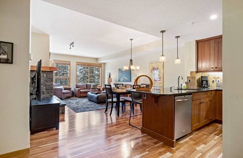 Canmore Condo | Picturesque Views | Top Choice Stay