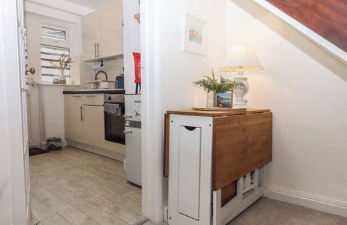 Teignmouth House | PIE COTTAGE, family friendly, character holiday cottage in Teignmouth