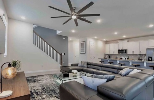 Four Corners House | Piece of Heaven Pool Home, Solara Resort, Heated Pool & Spa, Sleep 12