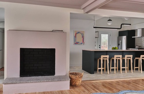 Kennebunk House | Pieces Homes Kennebunk - a design gem in a classic New England beach townnn