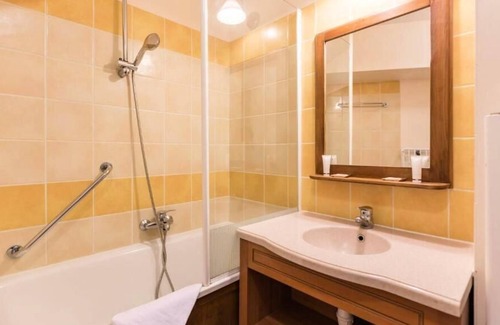 Ax-les-Thermes Apartment | Pierre & Vacances Residence Les Trois Domaines *** - Standard 4 People Studio