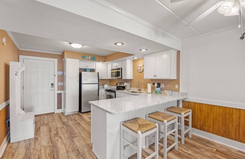 South Nags Head Condo | PierView 208: Oceanfront | Renovated | Shared Pool