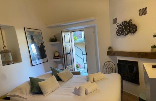 Manciano House | Pietre Antiche St John