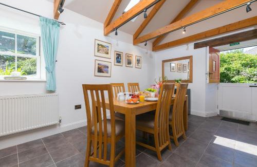Saint Erth Praze House | Pilgrims Barn