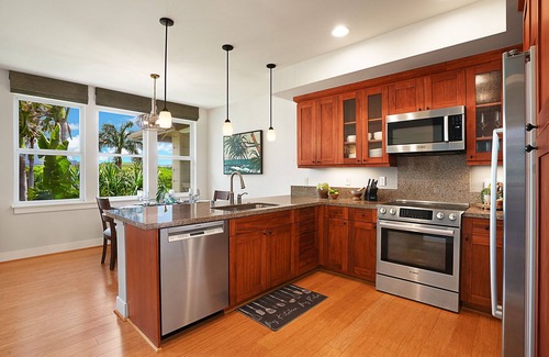 Poipu Condo | Pili Mai 15G: Poipu OceanView Condo w/AC,Pool, Hot Tub, Walk to Shops, Restaura