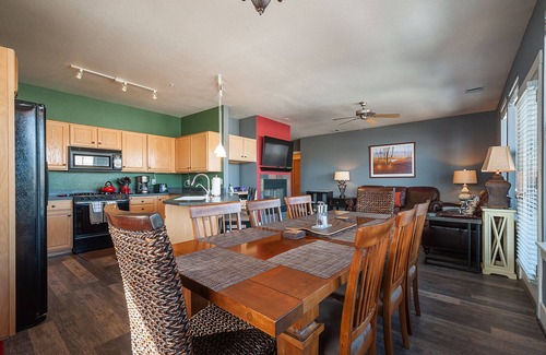 Pinebrook Condo | Pine Brook Point T2: 2 bedroom, 2 bath, quite location