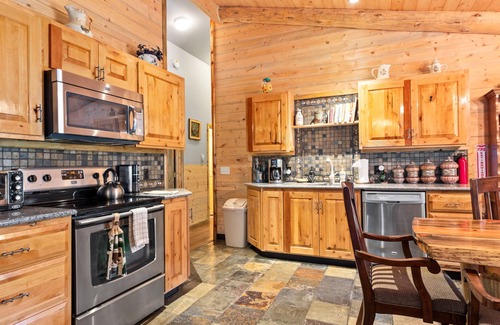 Estes Park Hotel | Pine Haven Resort