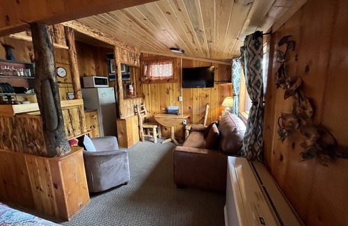 Estes Park Hotel | Pine Haven Resort