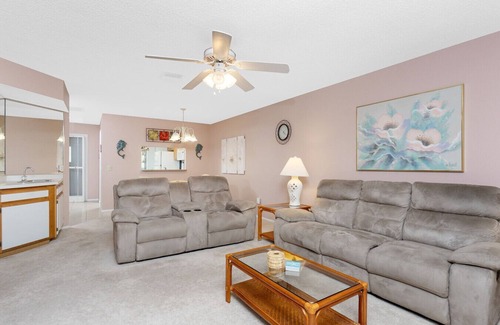 Englewood Apartment | Pine Hollow Hacienda