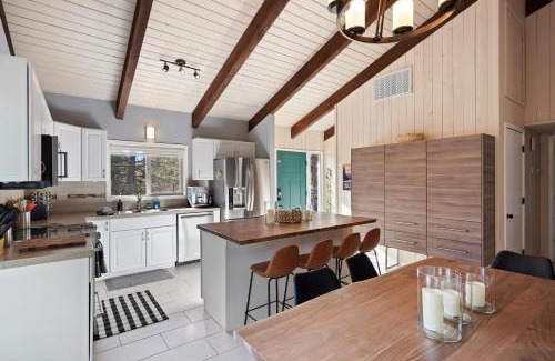 Bend House | Pine Knoll