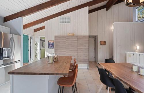 Bend House | Pine Knoll