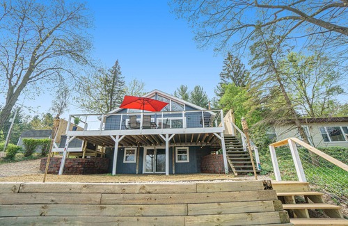 Plainwell House | Pine Lake Overlook- Lakeside house, hot tub w/a view! Pontoon rental options!