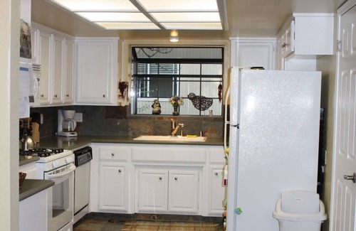 Groveland House | Pine Mountain Lake Retreat. Our Home Has It All. Family and pet friendly