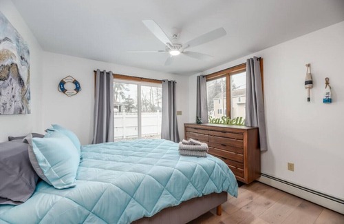Pine Point House | Pine Point Beach Home| Fire Pit| Walk To Beach