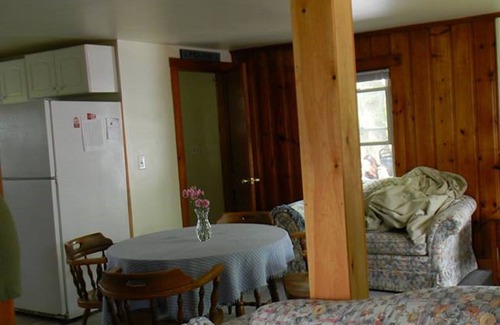 Pine Point Cottage | Pine Point Promises- Sunset Cottage - 2 minute walk to beach-sleeps 4 in beds.