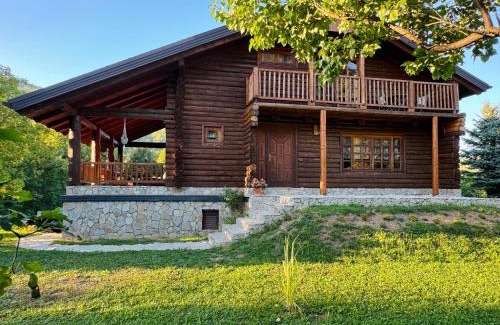Bihac Apartment | Pine River Dobrenica - Private 4000 m2 Riverside Estate