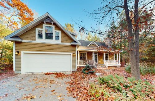 Glen Arbor House | Pine Trace 27