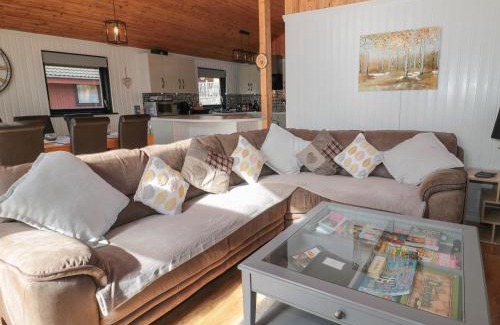 Otterburn House | Pine Tree