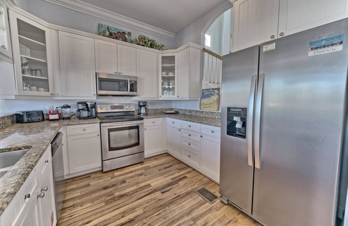 West Panama City Beach Hotel | Pineapple Villas on Laguna Beach
