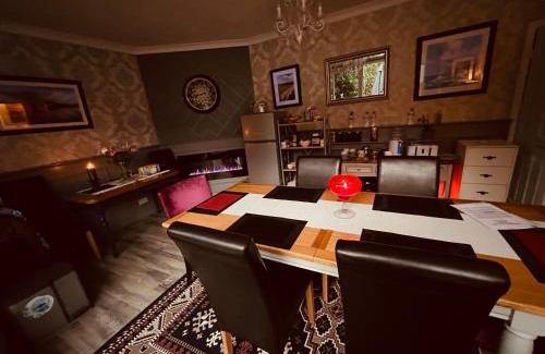 Killybegs Bed & Breakfast | PINEBROOK BnB - Budget Apartment with Shared Bath - 2 room types
