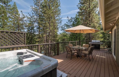 Arnold Ski Chalet | Pinebrook Chalet-Upscale Relaxation-Walk to Pinebrook Lake-drive to Bear Valley