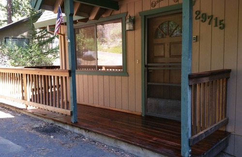 Cold Springs Cabin | Pinecrestarearentals #8 9/5-12/10 no holidays book 2 nights get 3rd night free.