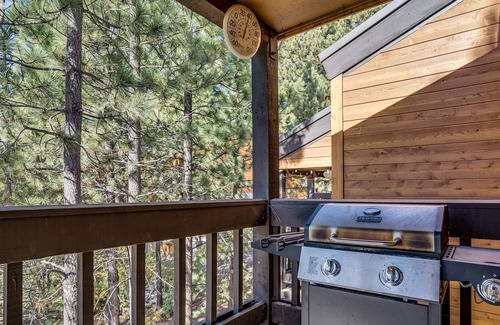 Dollar Point Cabin | Pinegrove by AvantStay | Beautiful Villas Condo just outside Tahoe City!