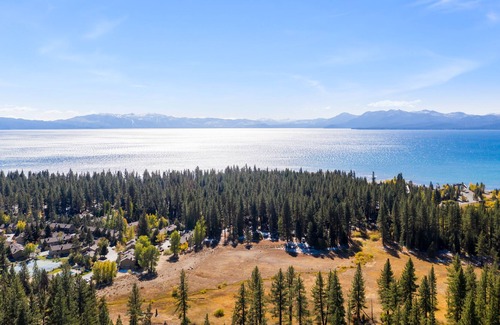 Dollar Point Cabin | Pinegrove by AvantStay | Beautiful Villas Condo just outside Tahoe City!