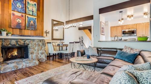 Dollar Point House | Pinegrove by AvantStay Beautiful Villas Condo just outside Tahoe City