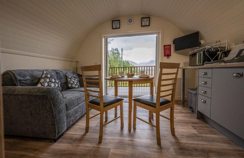 Roybridge House | Pinemarten Lodge