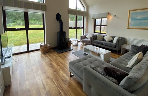 Aviemore House | Pineways - luxury, 4 bedroom, self-catering house in Aviemore