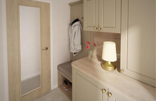 Wells-next-the-Sea Cabin | Pinewoods Saltmarsh Lodge sleeps 6 – no.1