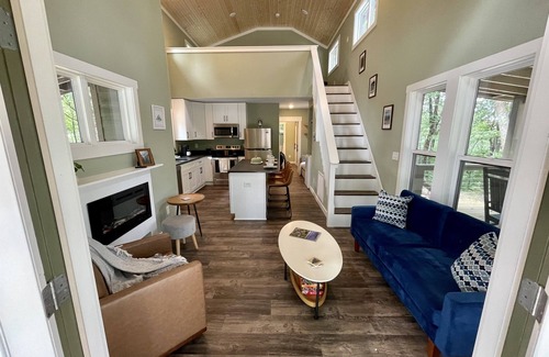 Monteagle Cabin | Piney House at The Retreat at Sunset Bluff